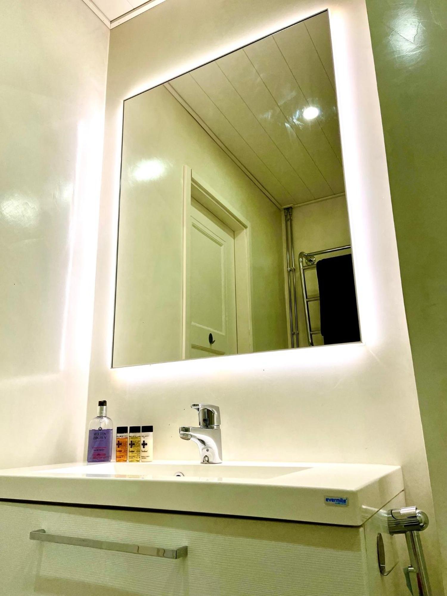 Design District Area - Compact Apartment Helsinki Center エクステリア 写真